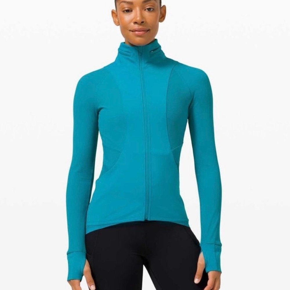 Lululemon Far and Free Jacket in Hawaiian Blue
